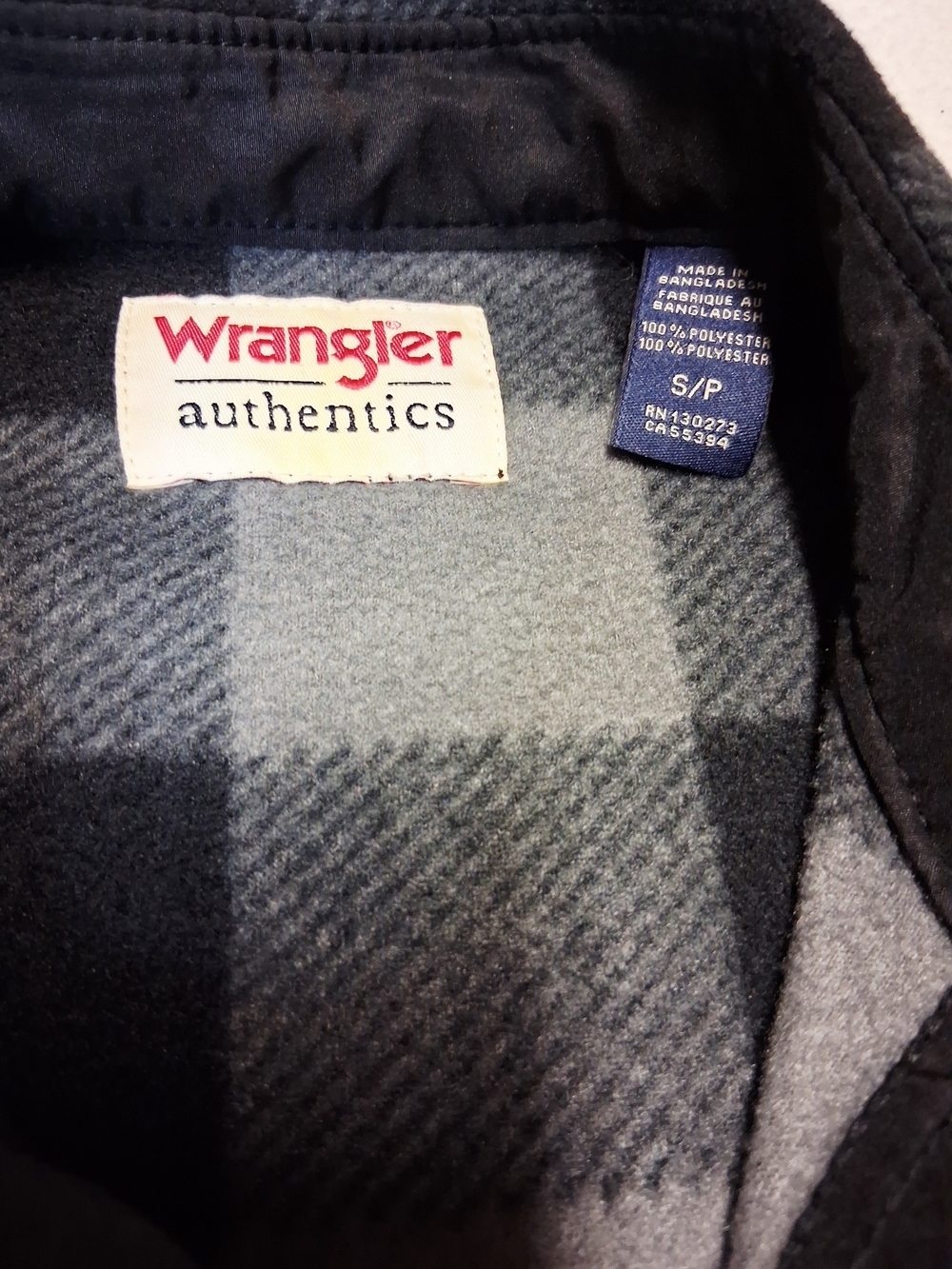 Wrangler Black & Gray Buffalo Plaid Shirt Jacket - Picture 5 of 5